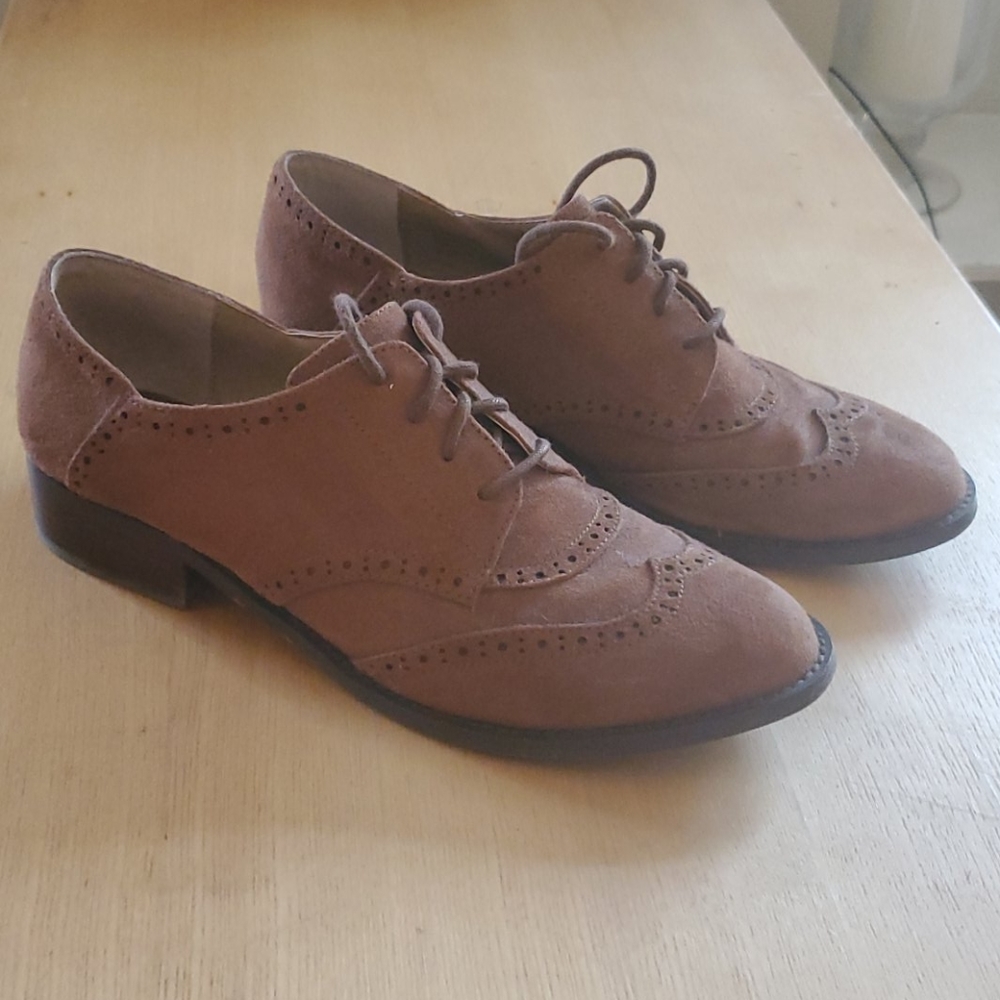 Adrienne Vittadini Suede Oxfords 8.5